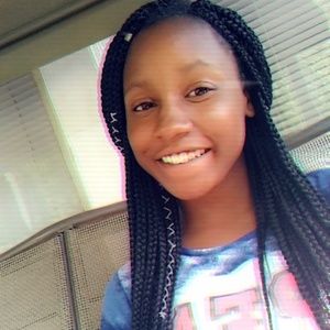 Meet your Posher, Candace